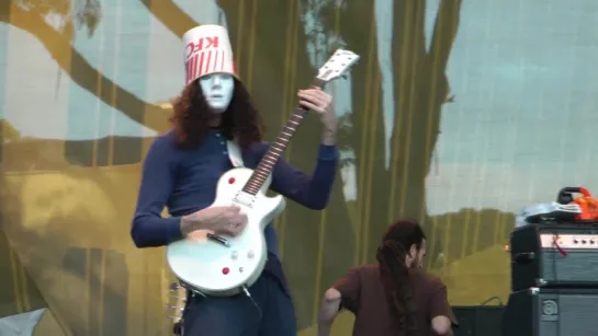 Голова-Ведро жжёт со страшной силой )))) - Buckethead performance