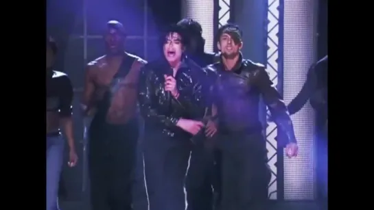 Michael Jackson - Beat It - Live at Madison Square Garden 2001