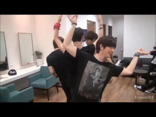 [CUT] [FUNNY] BTOB: EXO "Wolf" (parody)