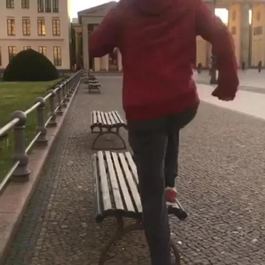 davidgarrettinsta Keep on running! Sunset Berlin 🥰