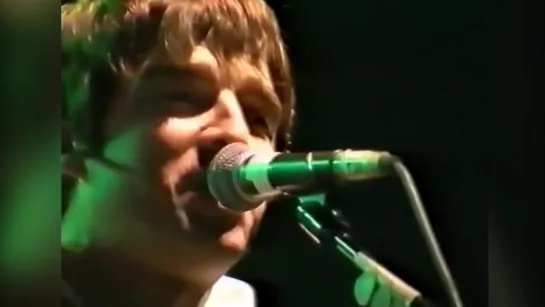 Oasis - Live at Maine Road 1996 [2nd Night]