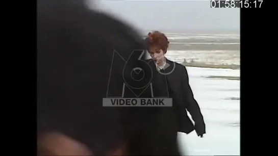 Mylene Farmer - Милен Фармер - Съёмки клипа "Desenchantee" - "Pour Un Clip Avec Toi" - "M6 Bank"