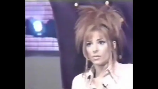 Mylene Farmer - Интервью - "Le 6 Minutes" - "M6" - 25.05.1996