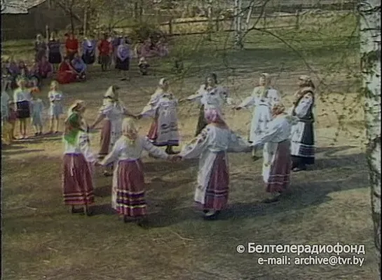 Фрагмент т/п “Вялікдзень у Чачэрскім раёне” з цыкла “Радавод”, 1995 г.