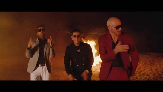 Pitbull feat. Tito El Bambino vs Guru Randhawa - Mueve La Cintura