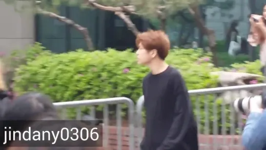 [FANCAM] 160422 @ Music Bank