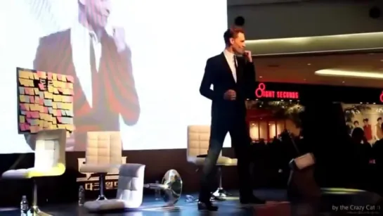 Dance battle - Thomas William «Tom» Hiddleston VS Benedict Timothy Carlton Cumberbatch