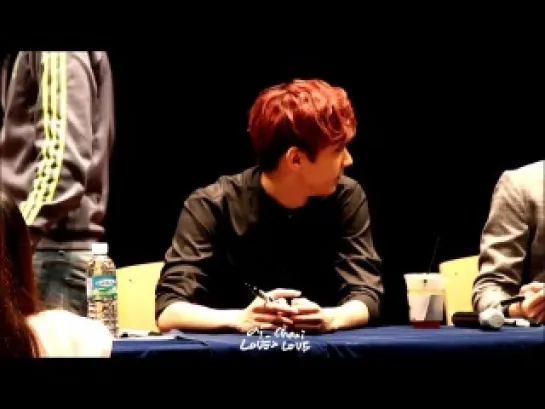 [141011] Chunji waiting and talking to fans @ Pyeonchon Fansigning