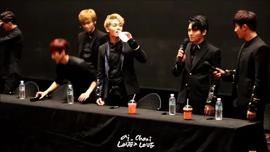 [141010] Fansign start @ Yongsan Fansigning