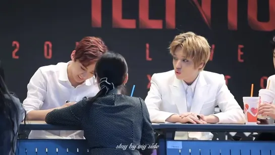 [141019] Niel trying to distract Chunji @ Uijeongbu Fansigning