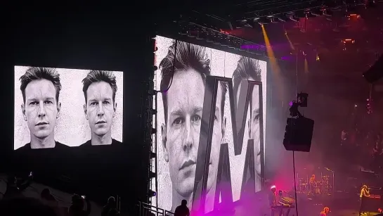 Depeche Mode - World In My Eyes (Golden 1 Center, Sacramento, CA, 03.23.23)