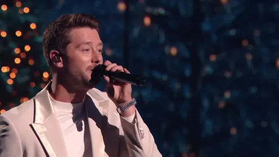 Adam Doleac Performs "Please Come Home for Christmas" | Christmas at the Opry | NBC