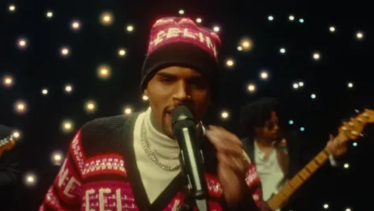 Chris Brown - It`s Giving Christmas