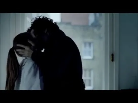 Sherlock and Molly Kiss