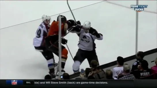 Nikita Zadorov Lays a Huge Hit on Corey Perry (10⁄16⁄15) / Задоров останавливает Перри