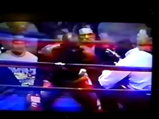 1993-11-23 Andrew Golota vs Calvin Jones