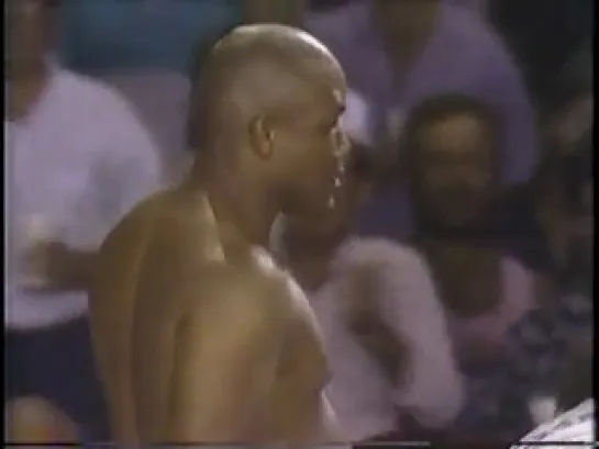 1988-08-25 George Foreman vs Ladislao Mijangos