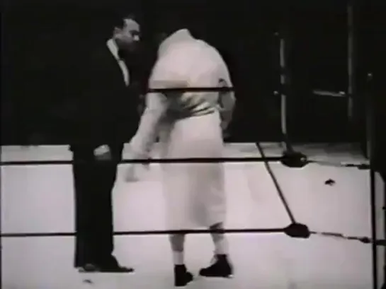 Joe Louis vs. Bob Pastor 2