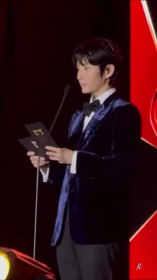 Lee Joon Gi 33rd SMA cr Logo