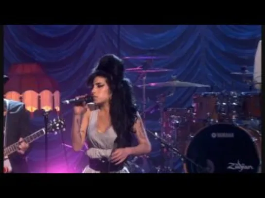 Amy Winehouse - Valerie (Live)