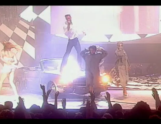 RICKY MARTIN- Brits Performance 2000