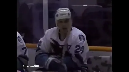 Sergei Makarov scores his best goal in NHL vs Kings (20 mar 1994)