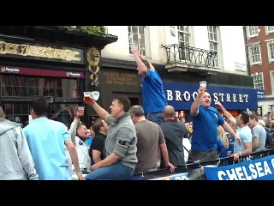 Chelsea fans Alouette