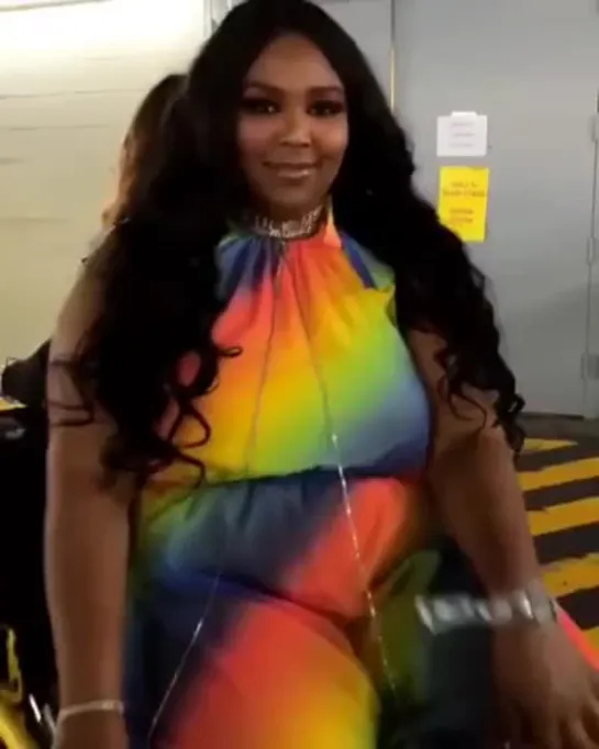 bye bitch! (Lizzo)