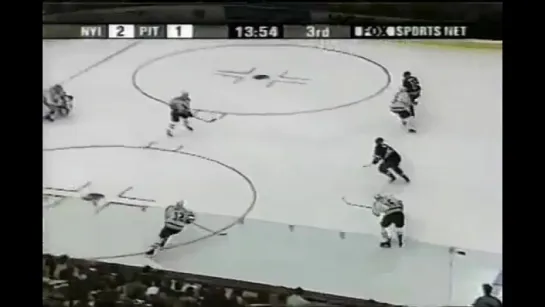 Alexei Yashin sweet pass to Brad Isbister for a goal vs Penguins (2001) / Контроль шайбы уровень: Алексей «Капитан Россия» Яшин