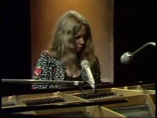 Sandy Denny - 1971 - Late November - Live BBC