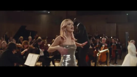 Clean Bandit - Symphony (feat. Zara Larsson) [Official Video]