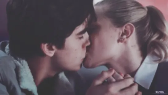 Betty & Jughead | loving her was red