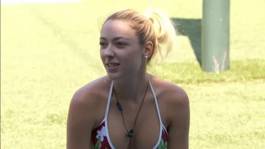 Jackie Ibarra, Liz Nolan, etc 'BB17 USA N° 3 (2015)' (Areola, Bikini)