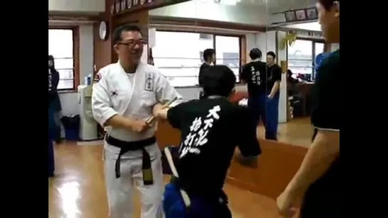 Grand Masters Police conduct away Baton technique (Yeomtasul,Hapkido)