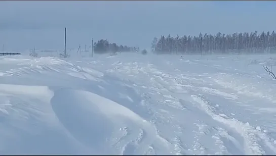 Сегодня в обед так выглядел выезд из села Никольское-на-Черемшане