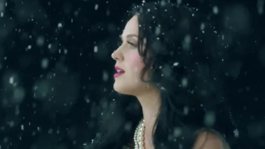 050) Katy Perry - Unconditionally (Pop Romantic) HD (A.Romantic)