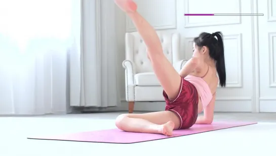 闪亮红色热裤Yoga