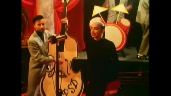 Sade - Hang On To Your Love (1984) (с русс. субтитрами)