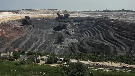 Взрыв на карьере Стойленского ГОКа