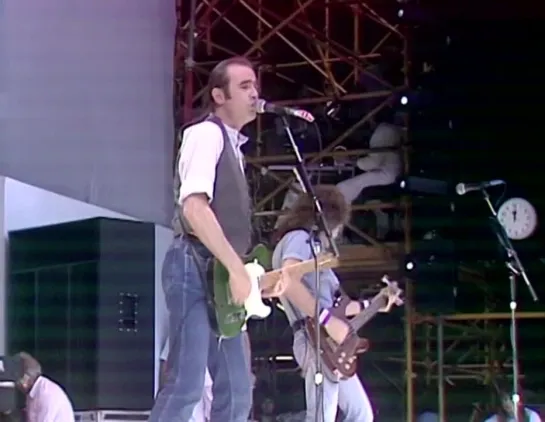 Status Quo - Rockin' All Over The World (Live Aid 1985)