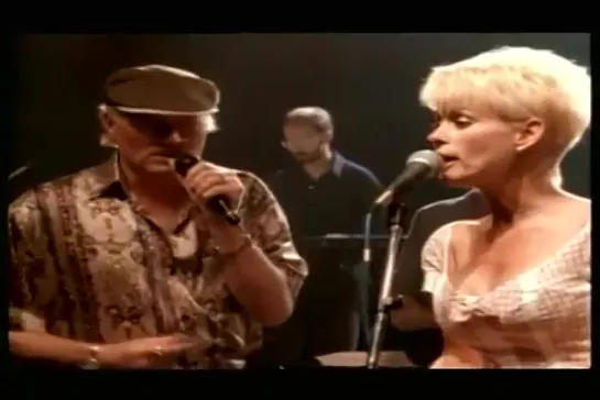 Lorrie morgan & beach boys- Don't Worry Baby