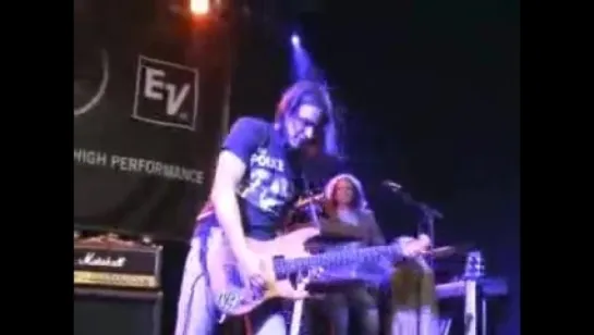 Nuno Bettencourt - "The Flight of the Wounded Bumblebee" (LIVE)