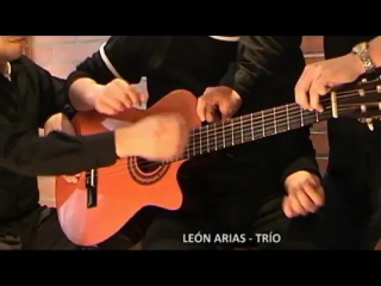 Leon Arias Guitar Trio