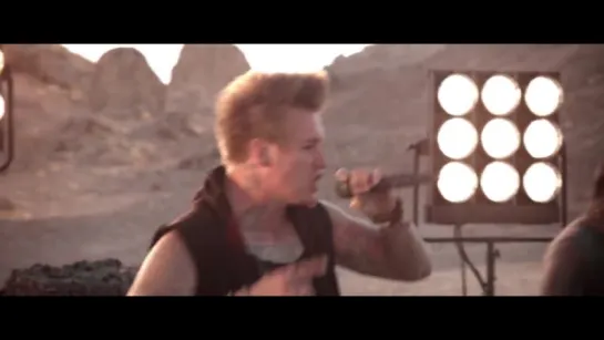 Papa Roach - Face Everything And Rise