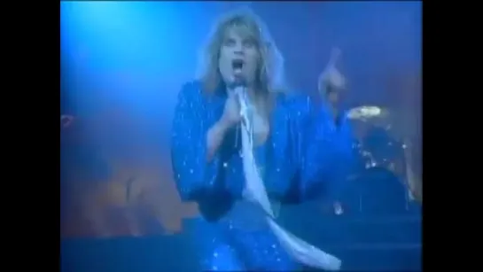 Ozzy Osbourne - Lightning Strikes (1986) (Official Live Video)