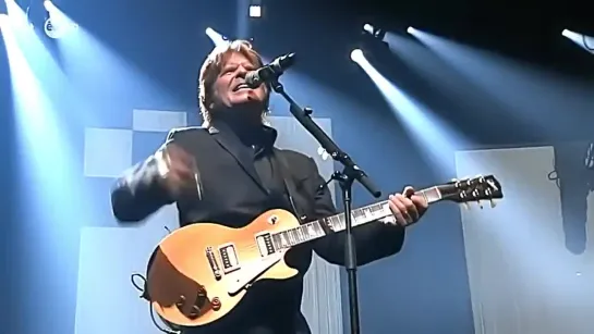 John Fogerty - Rockin' All Over the World