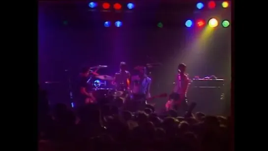 The Clash - Live At Le Palace, Paris, France (1980)