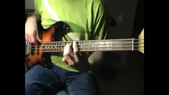 How Play She's Not There by Santana on Bass Guitar