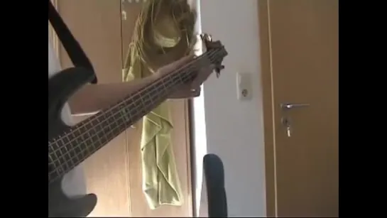 How Play Let's Call It Quits by Slade on Bass Guitar