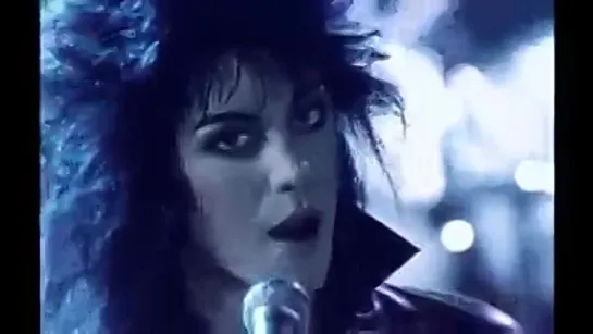 Joan Jett - I Hate Myself For Loving You